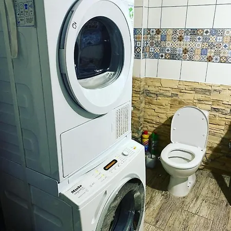 300 Let Stara Pamatka S Vyhrivanym Bazenem Chata Huntirov (Usti nad Labem)