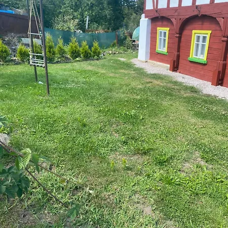 300 Let Stara Pamatka S Vyhrivanym Bazenem *